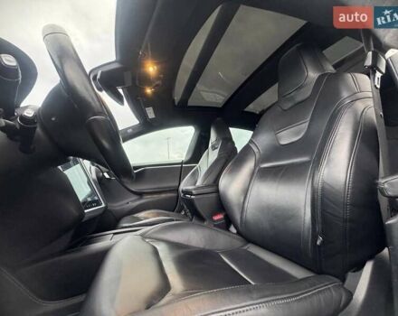 Чорний Тесла Модель С, об'ємом двигуна 0 л та пробігом 250 тис. км за 13900 $, фото 6 на Automoto.ua