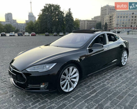 Черный Тесла Модель С, объемом двигателя 0 л и пробегом 107 тыс. км за 18500 $, фото 24 на Automoto.ua