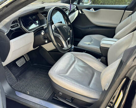 Черный Тесла Модель С, объемом двигателя 0 л и пробегом 222 тыс. км за 19900 $, фото 9 на Automoto.ua
