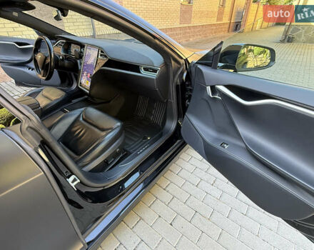 Чорний Тесла Модель С, об'ємом двигуна 0 л та пробігом 177 тис. км за 16800 $, фото 7 на Automoto.ua