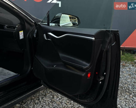 Черный Тесла Модель С, объемом двигателя 0 л и пробегом 182 тыс. км за 15400 $, фото 16 на Automoto.ua