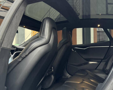 Чорний Тесла Модель С, об'ємом двигуна 0 л та пробігом 60 тис. км за 15500 $, фото 30 на Automoto.ua