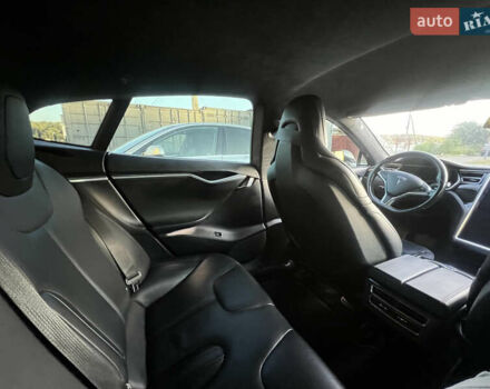 Черный Тесла Модель С, объемом двигателя 0 л и пробегом 261 тыс. км за 14800 $, фото 26 на Automoto.ua