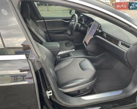 Черный Тесла Модель С, объемом двигателя 0 л и пробегом 119 тыс. км за 15800 $, фото 30 на Automoto.ua