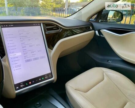 Черный Тесла Модель С, объемом двигателя 0 л и пробегом 175 тыс. км за 15900 $, фото 5 на Automoto.ua
