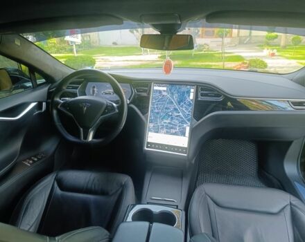 Чорний Тесла Модель С, об'ємом двигуна 0 л та пробігом 90 тис. км за 18900 $, фото 3 на Automoto.ua