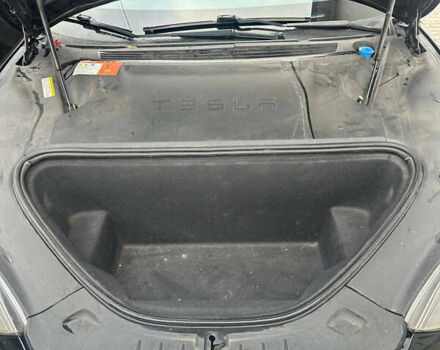 Черный Тесла Модель С, объемом двигателя 0 л и пробегом 250 тыс. км за 15800 $, фото 7 на Automoto.ua