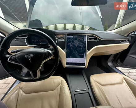 Черный Тесла Модель С, объемом двигателя 0 л и пробегом 250 тыс. км за 15800 $, фото 10 на Automoto.ua