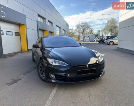Тесла Модель С 2016 у Києві на Automoto.ua Чорний Тесла Модель С, об'ємом двигуна 0 л та пробігом 120 тис. км за 22000 $, фото 2 на Automoto.ua