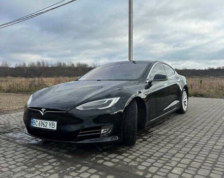 Черный Тесла Модель С, объемом двигателя 0 л и пробегом 250 тыс. км за 15800 $, фото 1 на Automoto.ua