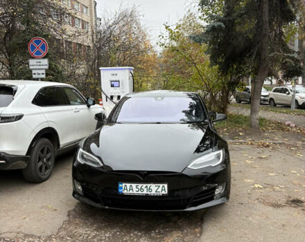 Черный Тесла Модель С, объемом двигателя 0 л и пробегом 118 тыс. км за 17000 $, фото 3 на Automoto.ua