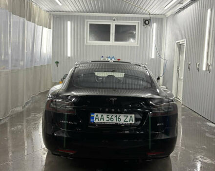 Черный Тесла Модель С, объемом двигателя 0 л и пробегом 118 тыс. км за 17000 $, фото 2 на Automoto.ua