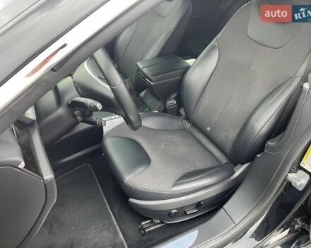 Черный Тесла Модель С, объемом двигателя 0 л и пробегом 119 тыс. км за 15800 $, фото 11 на Automoto.ua