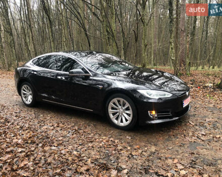 Черный Тесла Модель С, объемом двигателя 0 л и пробегом 228 тыс. км за 16800 $, фото 3 на Automoto.ua