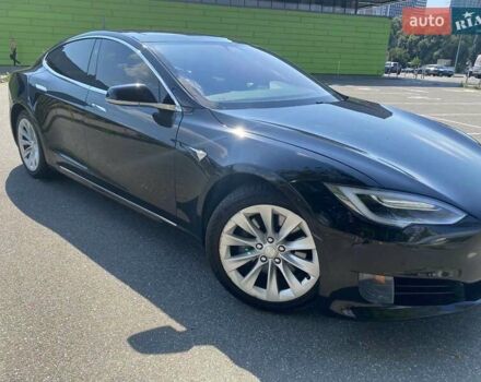 Черный Тесла Модель С, объемом двигателя 0 л и пробегом 119 тыс. км за 15800 $, фото 2 на Automoto.ua