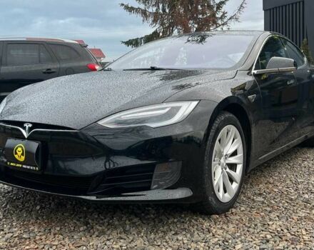 Черный Тесла Модель С, объемом двигателя 0 л и пробегом 152 тыс. км за 18900 $, фото 3 на Automoto.ua