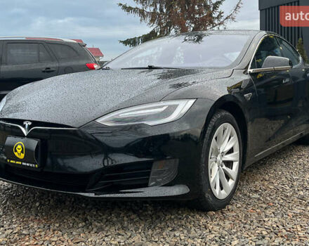 Черный Тесла Модель С, объемом двигателя 0 л и пробегом 152 тыс. км за 18900 $, фото 3 на Automoto.ua
