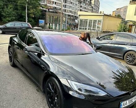 Черный Тесла Модель С, объемом двигателя 0 л и пробегом 130 тыс. км за 20500 $, фото 8 на Automoto.ua