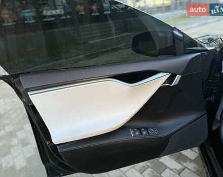Чорний Тесла Модель С, об'ємом двигуна 0 л та пробігом 60 тис. км за 23000 $, фото 13 на Automoto.ua