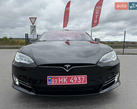 Черный Тесла Модель С, объемом двигателя 0 л и пробегом 122 тыс. км за 19300 $, фото 1 на Automoto.ua