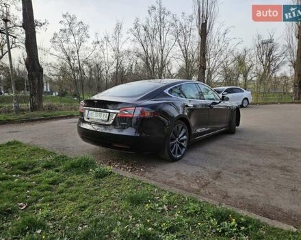Черный Тесла Модель С, объемом двигателя 0 л и пробегом 30 тыс. км за 33500 $, фото 2 на Automoto.ua