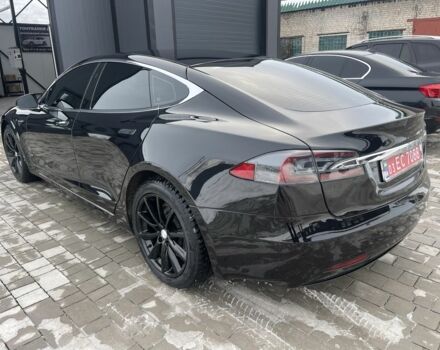 Чорний Тесла Модель С, об'ємом двигуна 0 л та пробігом 117 тис. км за 31000 $, фото 2 на Automoto.ua
