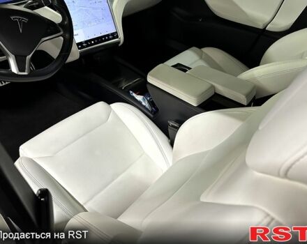 Чорний Тесла Модель С, об'ємом двигуна 0 л та пробігом 130 тис. км за 20500 $, фото 5 на Automoto.ua