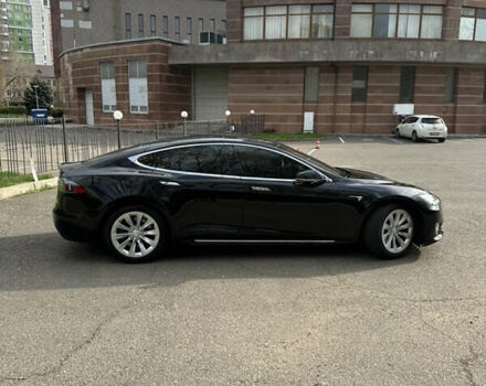Черный Тесла Модель С, объемом двигателя 0 л и пробегом 63 тыс. км за 15999 $, фото 3 на Automoto.ua