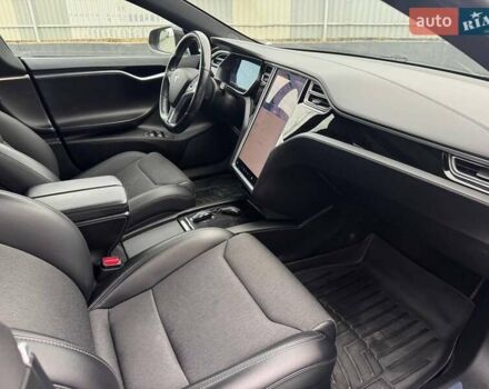 Черный Тесла Модель С, объемом двигателя 0 л и пробегом 74 тыс. км за 16700 $, фото 14 на Automoto.ua