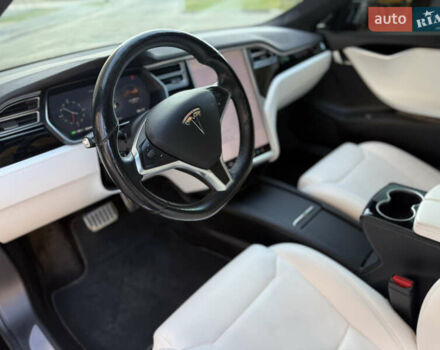 Чорний Тесла Модель С, об'ємом двигуна 0 л та пробігом 60 тис. км за 23000 $, фото 2 на Automoto.ua