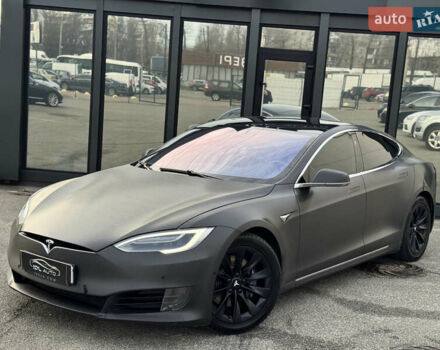 Черный Тесла Модель С, объемом двигателя 0 л и пробегом 290 тыс. км за 14999 $, фото 2 на Automoto.ua