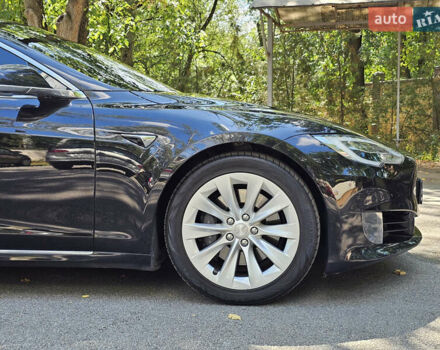Чорний Тесла Модель С, об'ємом двигуна 0 л та пробігом 120 тис. км за 18900 $, фото 96 на Automoto.ua