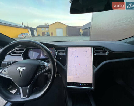 Черный Тесла Модель С, объемом двигателя 0 л и пробегом 165 тыс. км за 16900 $, фото 7 на Automoto.ua