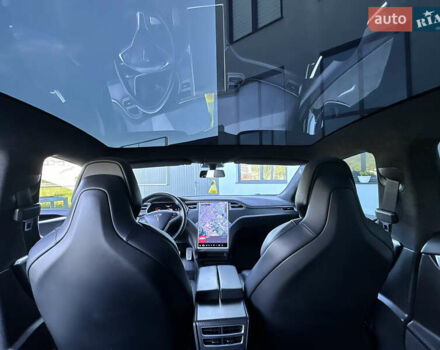 Черный Тесла Модель С, объемом двигателя 0 л и пробегом 150 тыс. км за 23333 $, фото 19 на Automoto.ua