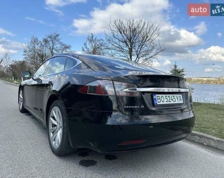 Черный Тесла Модель С, объемом двигателя 0 л и пробегом 187 тыс. км за 16700 $, фото 1 на Automoto.ua