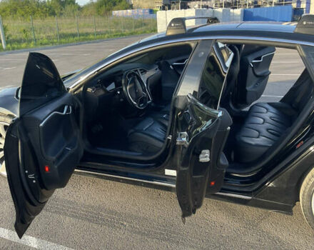 Чорний Тесла Модель С, об'ємом двигуна 0 л та пробігом 67 тис. км за 25000 $, фото 24 на Automoto.ua