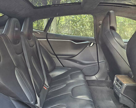 Чорний Тесла Модель С, об'ємом двигуна 0 л та пробігом 120 тис. км за 18900 $, фото 107 на Automoto.ua