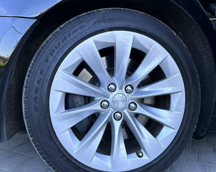 Черный Тесла Модель С, объемом двигателя 0 л и пробегом 150 тыс. км за 23333 $, фото 7 на Automoto.ua