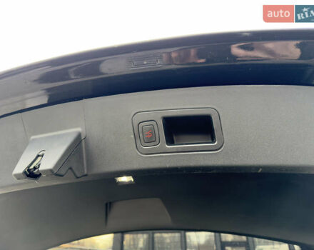 Черный Тесла Модель С, объемом двигателя 0 л и пробегом 290 тыс. км за 14999 $, фото 31 на Automoto.ua