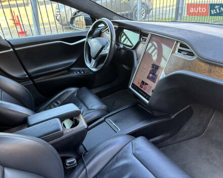 Черный Тесла Модель С, объемом двигателя 0 л и пробегом 150 тыс. км за 21800 $, фото 6 на Automoto.ua
