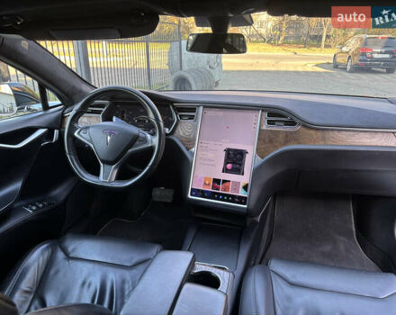 Черный Тесла Модель С, объемом двигателя 0 л и пробегом 145 тыс. км за 21000 $, фото 6 на Automoto.ua