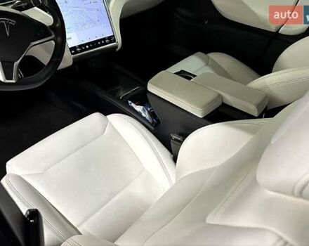 Черный Тесла Модель С, объемом двигателя 0 л и пробегом 130 тыс. км за 20500 $, фото 4 на Automoto.ua