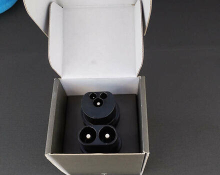 Черный Тесла Модель С, объемом двигателя 0 л и пробегом 56 тыс. км за 16200 $, фото 18 на Automoto.ua