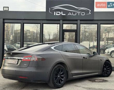 Черный Тесла Модель С, объемом двигателя 0 л и пробегом 290 тыс. км за 14999 $, фото 11 на Automoto.ua