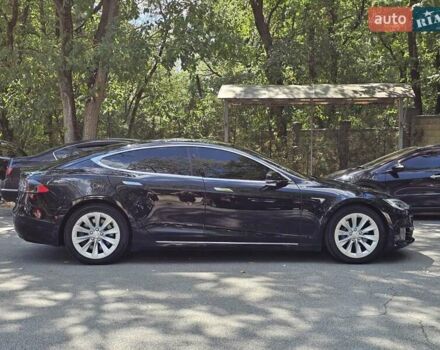 Тесла Модель С 2017 у Дніпро (Дніпропетровську) на Automoto.ua Чорний Тесла Модель С, об'ємом двигуна 0 л та пробігом 118 тис. км за 17500 $, фото 5 на Automoto.ua