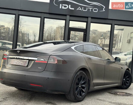 Черный Тесла Модель С, объемом двигателя 0 л и пробегом 290 тыс. км за 14999 $, фото 10 на Automoto.ua