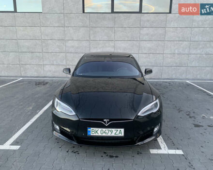Чорний Тесла Модель С, об'ємом двигуна 0 л та пробігом 116 тис. км за 17800 $, фото 2 на Automoto.ua