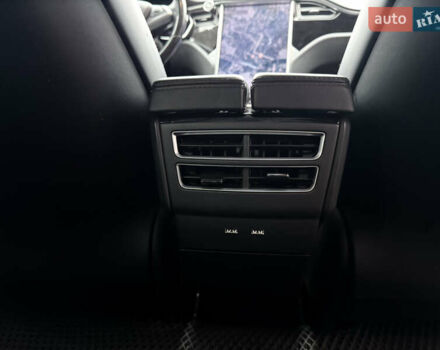 Черный Тесла Модель С, объемом двигателя 0 л и пробегом 292 тыс. км за 16000 $, фото 43 на Automoto.ua