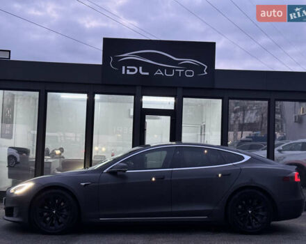 Черный Тесла Модель С, объемом двигателя 0 л и пробегом 290 тыс. км за 14999 $, фото 20 на Automoto.ua