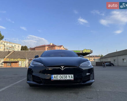Черный Тесла Модель С, объемом двигателя 0 л и пробегом 44 тыс. км за 23000 $, фото 11 на Automoto.ua